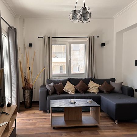 Navaro Apartments พาทรา ภายนอก รูปภาพ