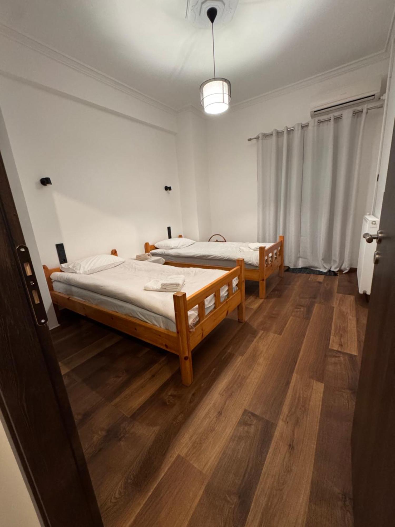 Navaro Apartments พาทรา ภายนอก รูปภาพ